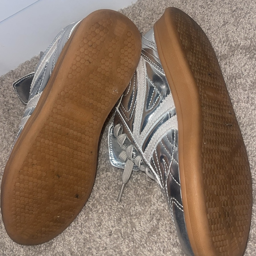Size 9 worn once Silver Metallic Sneakers - Picture 3 of 4
